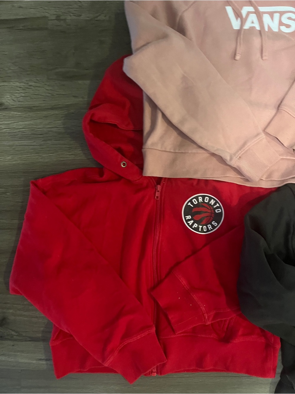 Cropped Hoodies 3 vans H and Ms and Toronto Raptors 2 small and Vans is M - Picture 2 of 4
